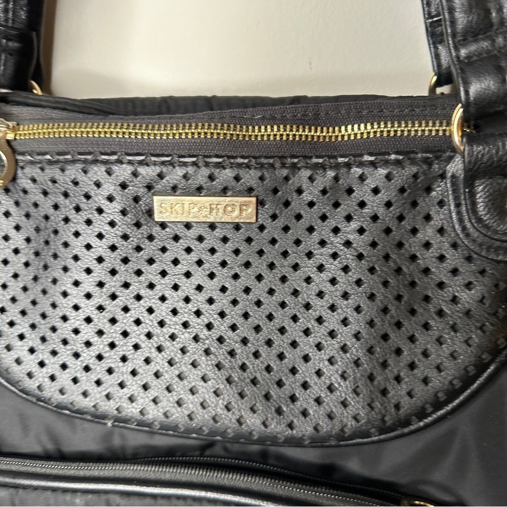 Skip Hop Studio Select Diaper Bag Black - Picture 8 of 10